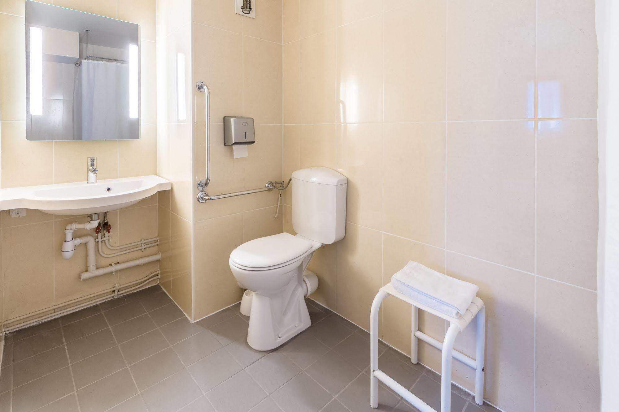 B&B Hotel Valenciennes Marly Marly  Buitenkant foto