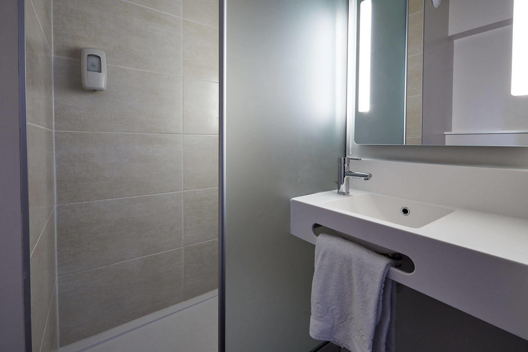 B&B Hotel Valenciennes Marly Marly  Buitenkant foto
